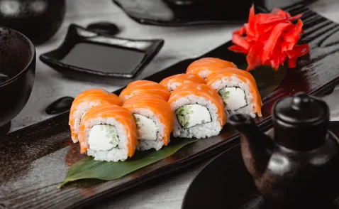 Історія виникнення суші та ролів